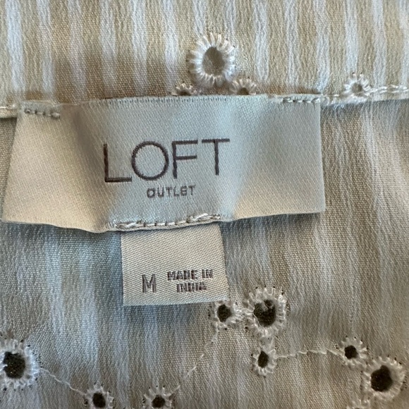 Loft Smocked Shoulder Pale Yellow Eyelet Women's Blouse (641) - Picture 11 of 12